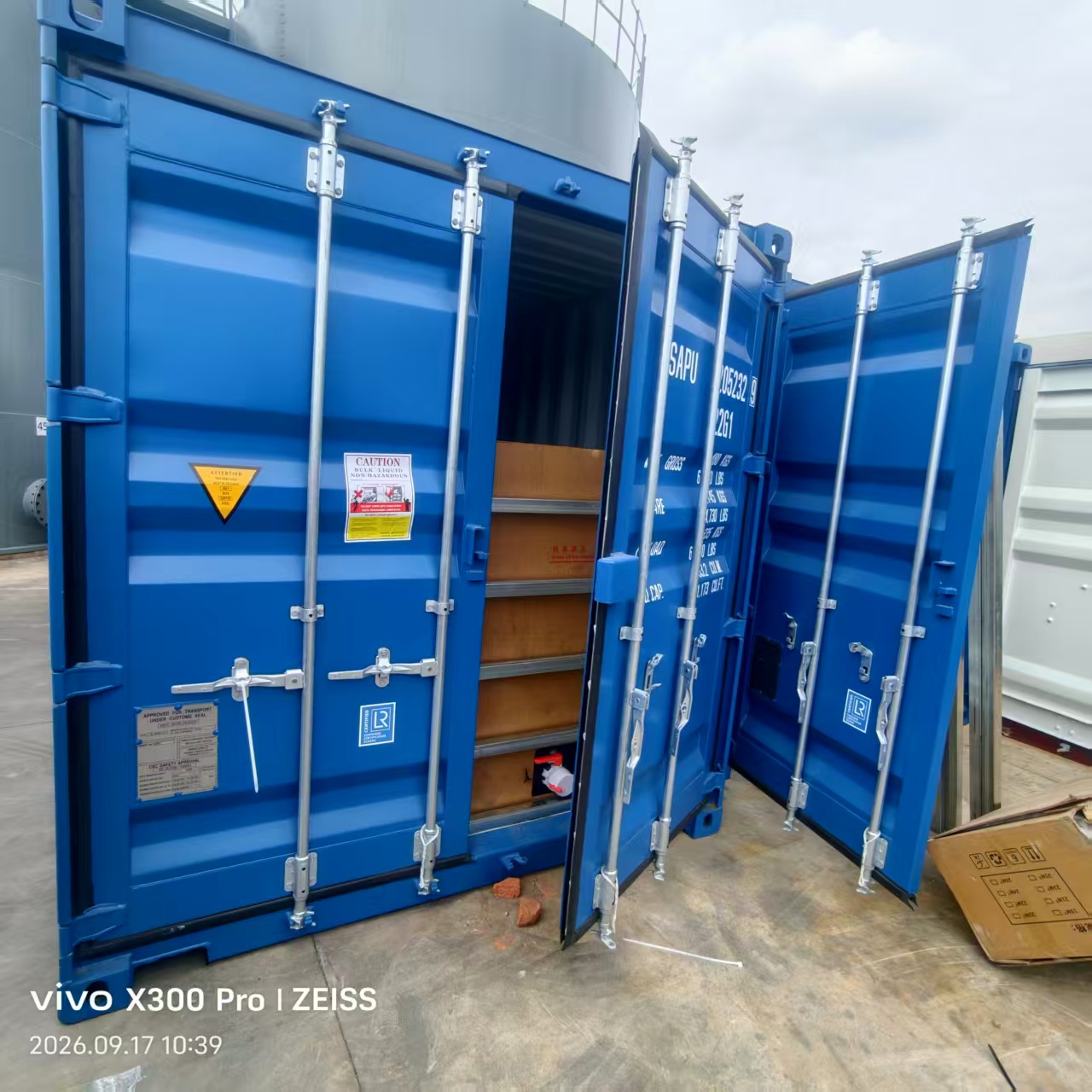 20ft flexitank container exterior installation
