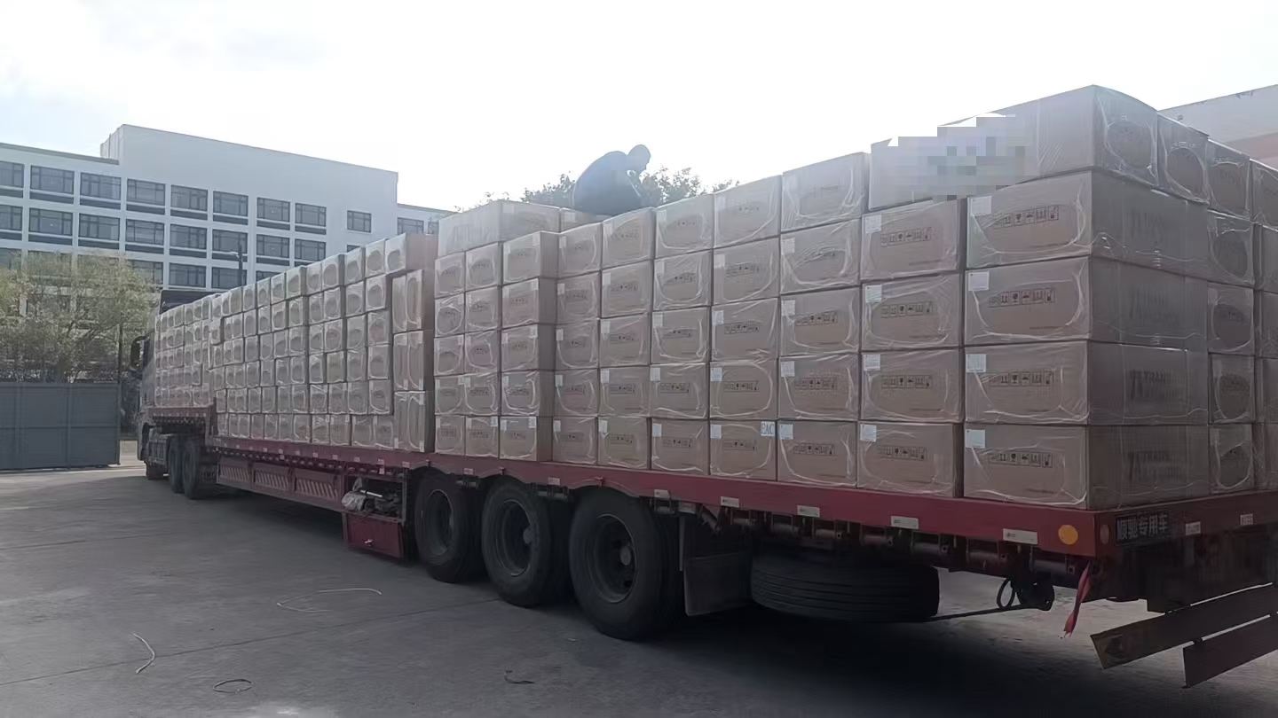 Full truckload of flexitank cartons